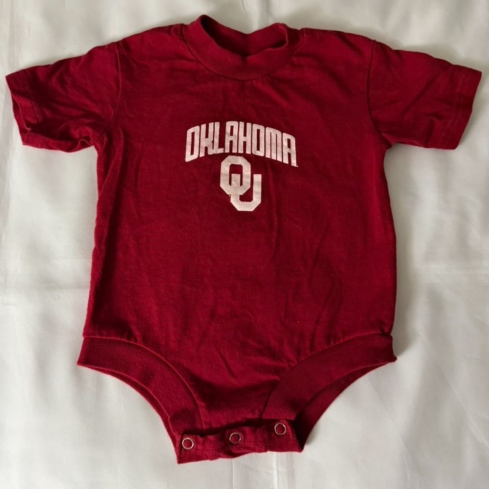 No Brand Oklahoma Sooners Red Short Sleeve 18 Months Onesie